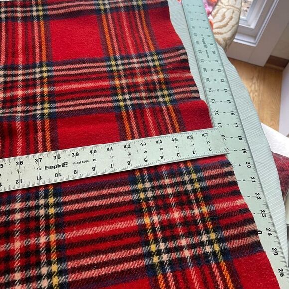 Faribo Wool Fringed Throw Lap Blanket Red Tartan Plaid Wool - Picture 3 of 8